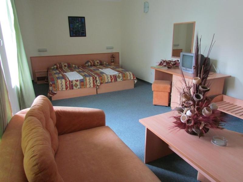 סאני ביץ' Family Hotel Aurelia מראה חיצוני תמונה