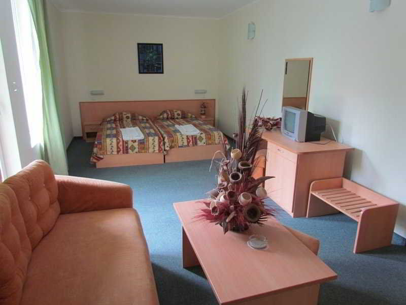 סאני ביץ' Family Hotel Aurelia מראה חיצוני תמונה
